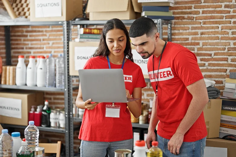 Golden or Volunteers for Salesforce: Choosing the Right Volunteer Platform