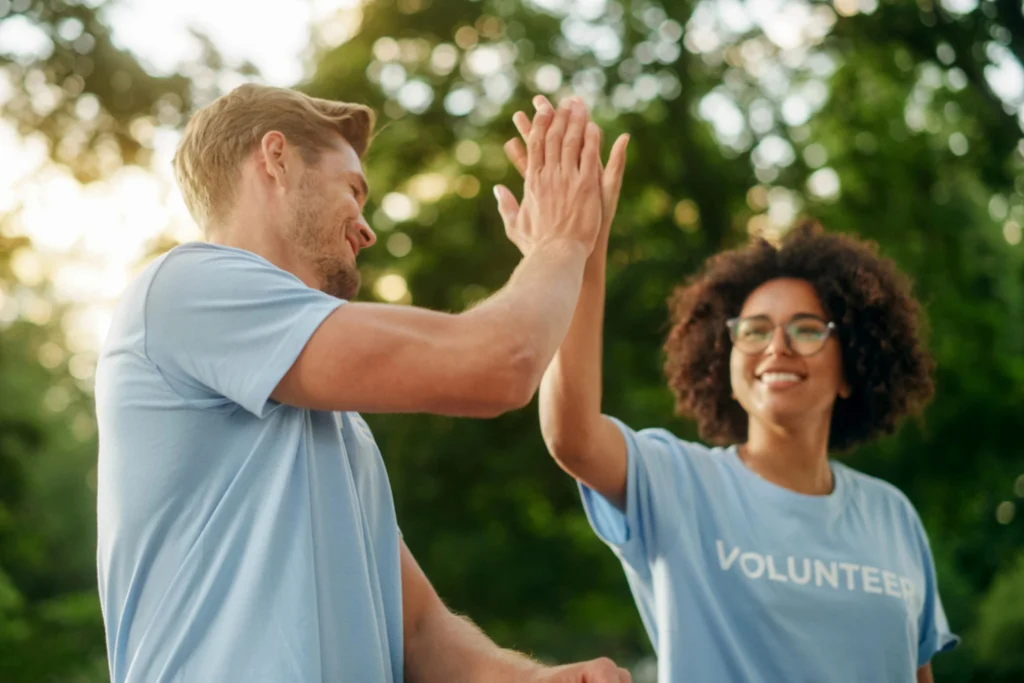 5 Simple Ways to Spark Peer Connections in Your Community
